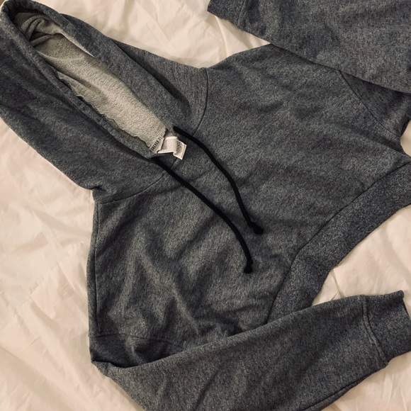 gray active cropped hoodie - Picture 1 of 3